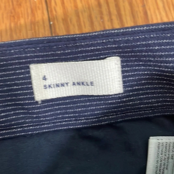 Gap Skinny Ankle Pant navy pinstripe business casual size 4 - Picture 4 of 6